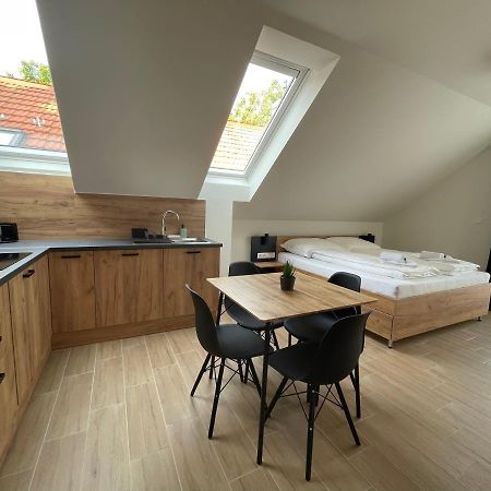 Rezidex Apartmanhaz Segedyn Zewnętrze zdjęcie