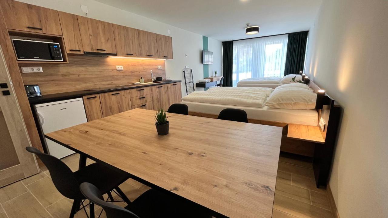 Rezidex Apartmanhaz Segedyn Zewnętrze zdjęcie