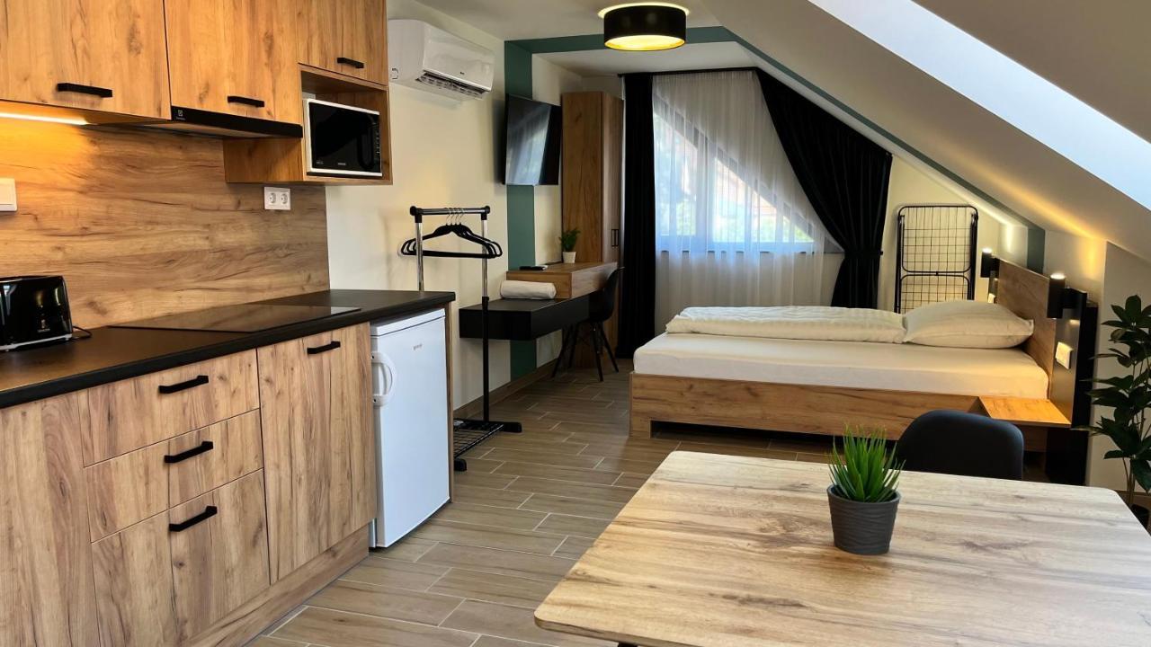 Rezidex Apartmanhaz Segedyn Zewnętrze zdjęcie