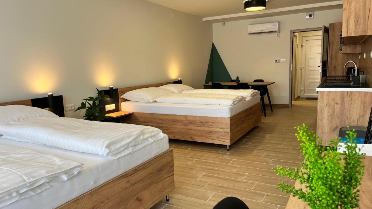 Rezidex Apartmanhaz Segedyn Zewnętrze zdjęcie