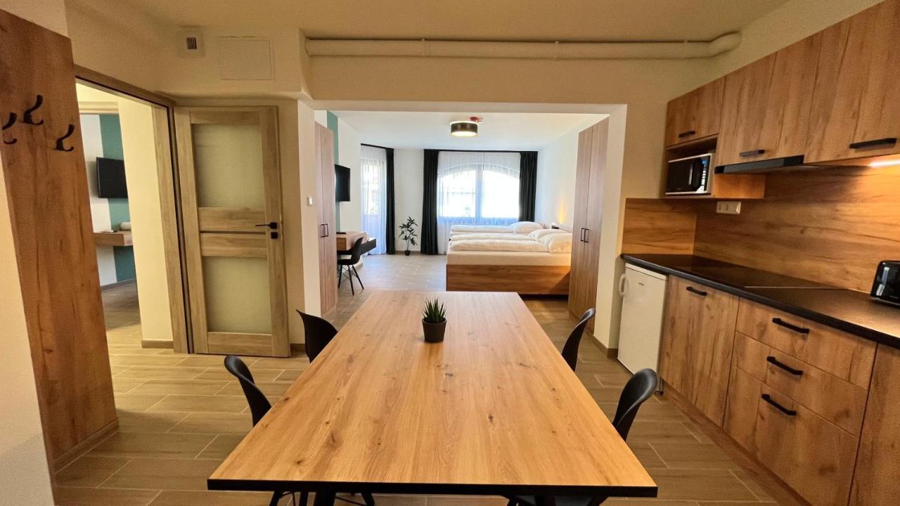 Rezidex Apartmanhaz Segedyn Zewnętrze zdjęcie